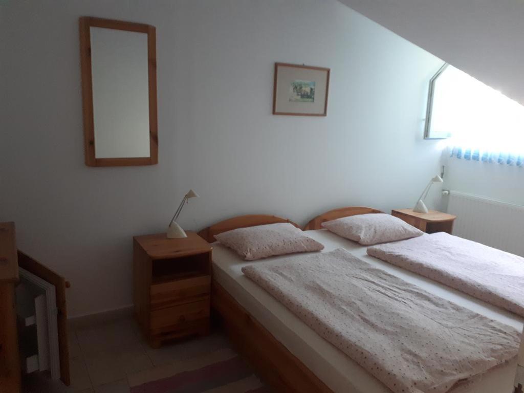 Borkuti Panzio Es Apartman Balatonszárszó 外观 照片